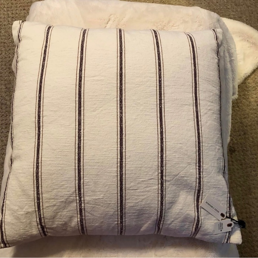 NWT Hearth and Hand with Magnolia 24”x24” brown/cream toss pillow.